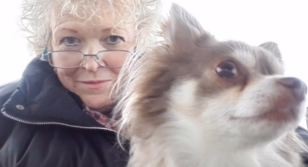 Hond ruikt kanker bij baasje en redt haar leven